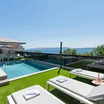 Twins Villa
