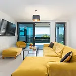 Twins Villa