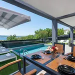 Twins Villa