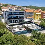 Twins Villa
