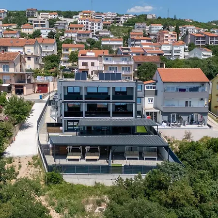 Twins * Crikvenica